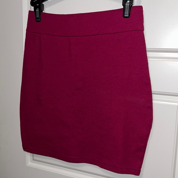 (3 for $12) Tobi Skirt - Picture 4 of 6